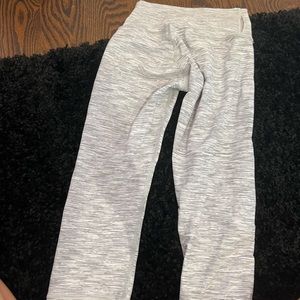 Lululemon cropped leggings NWOT